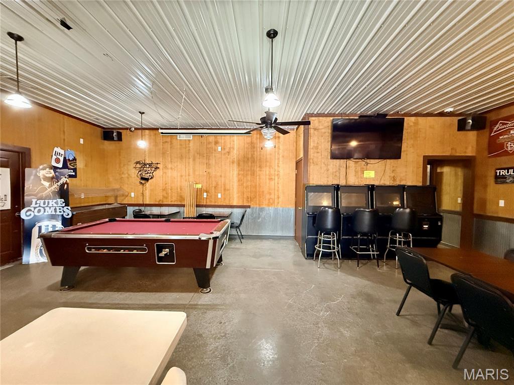 Lake Perry - Commercial Sale