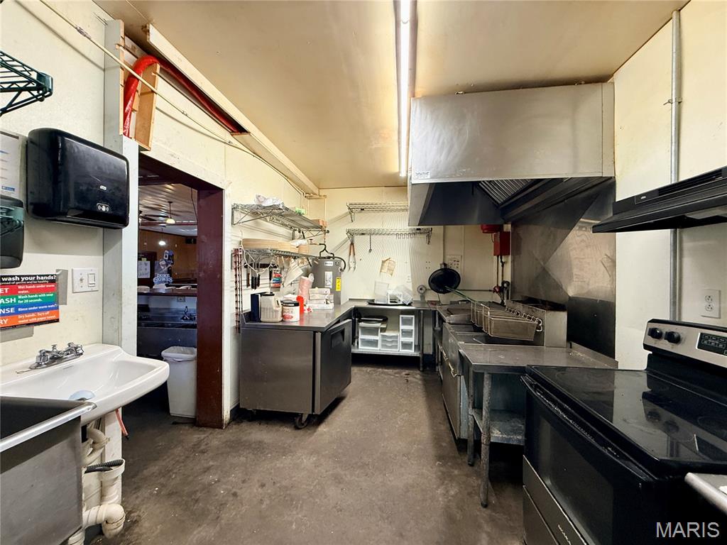 Lake Perry - Commercial Sale