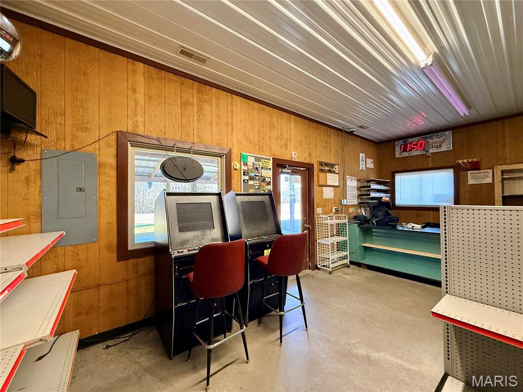 Lake Perry - Commercial Sale