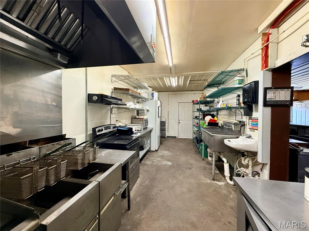 Lake Perry - Commercial Sale