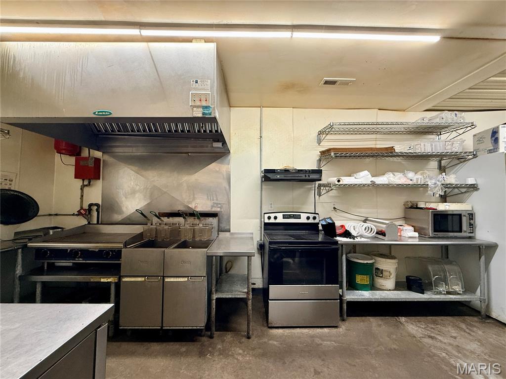 Lake Perry - Commercial Sale