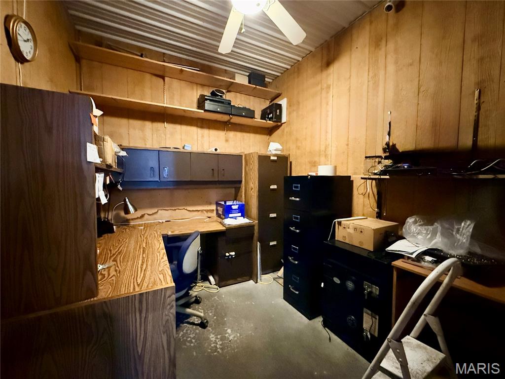 Lake Perry - Commercial Sale