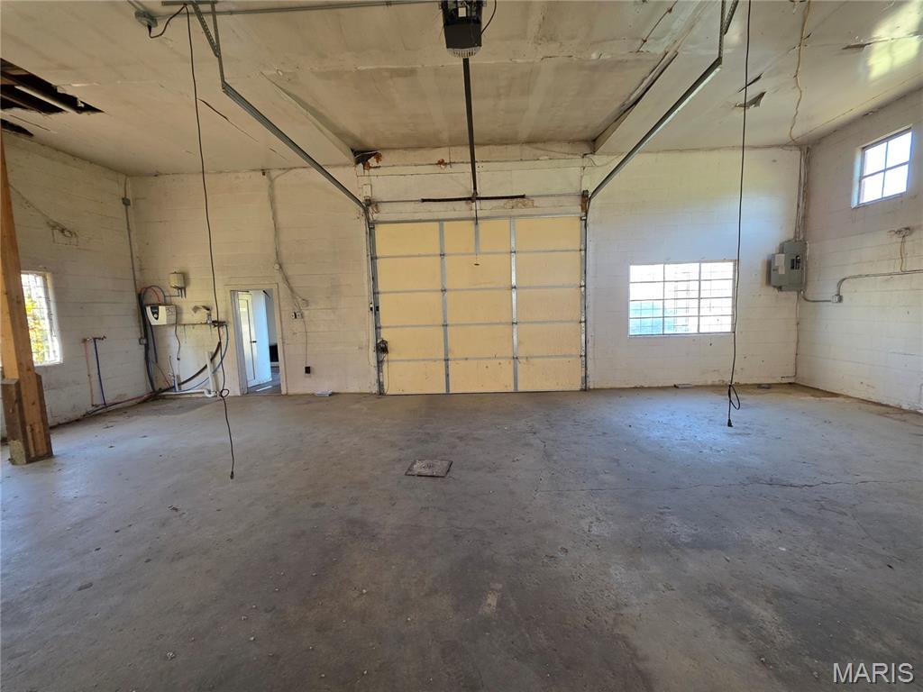 n/a - Commercial Sale