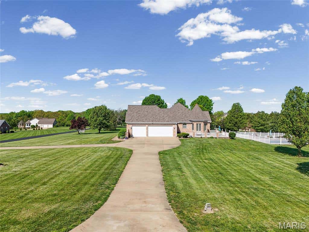 Photo of 1211 Victoria Crossing, Festus, MO 63028 (MLS # 26024308)