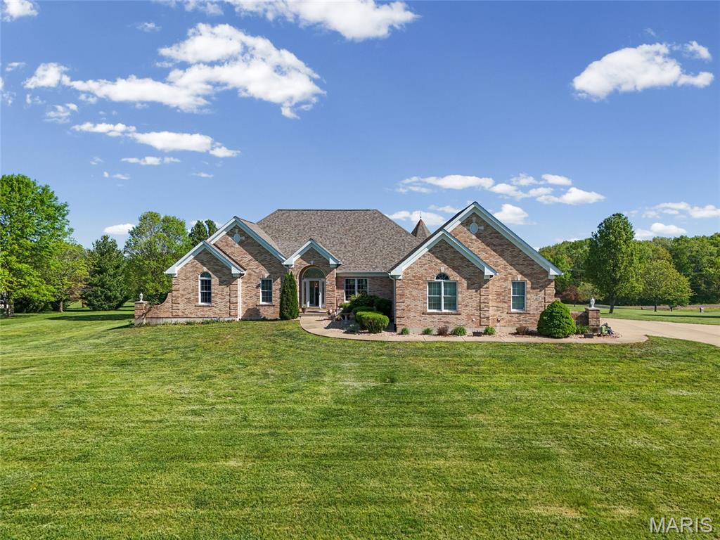 Photo of 1211 Victoria Crossing, Festus, MO 63028 (MLS # 26024308)
