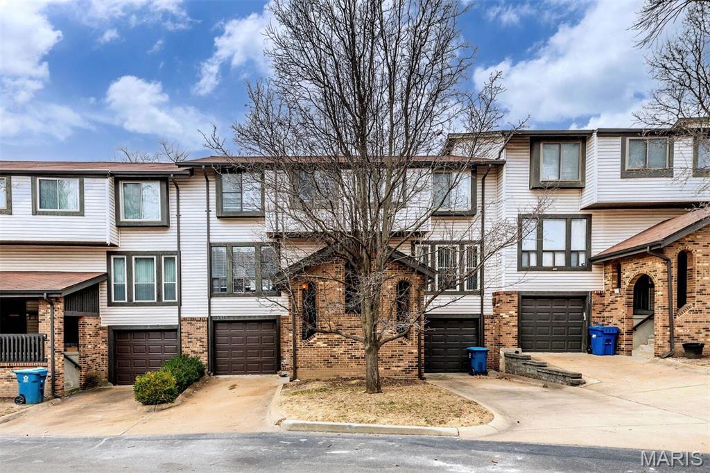 Driftwood Place Condo - Residential