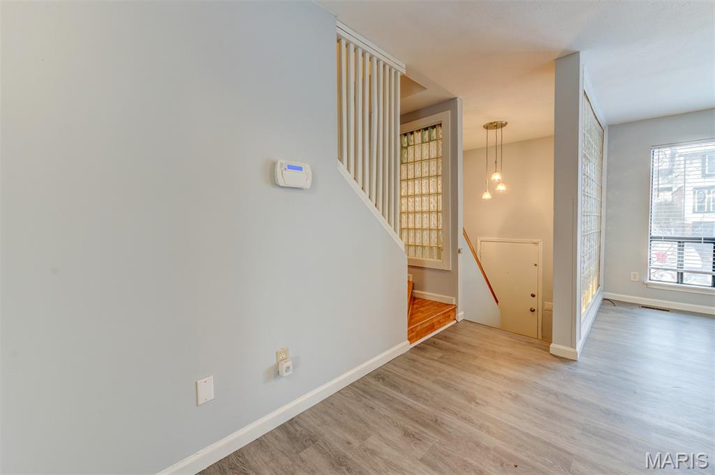 Driftwood Place Condo - Residential