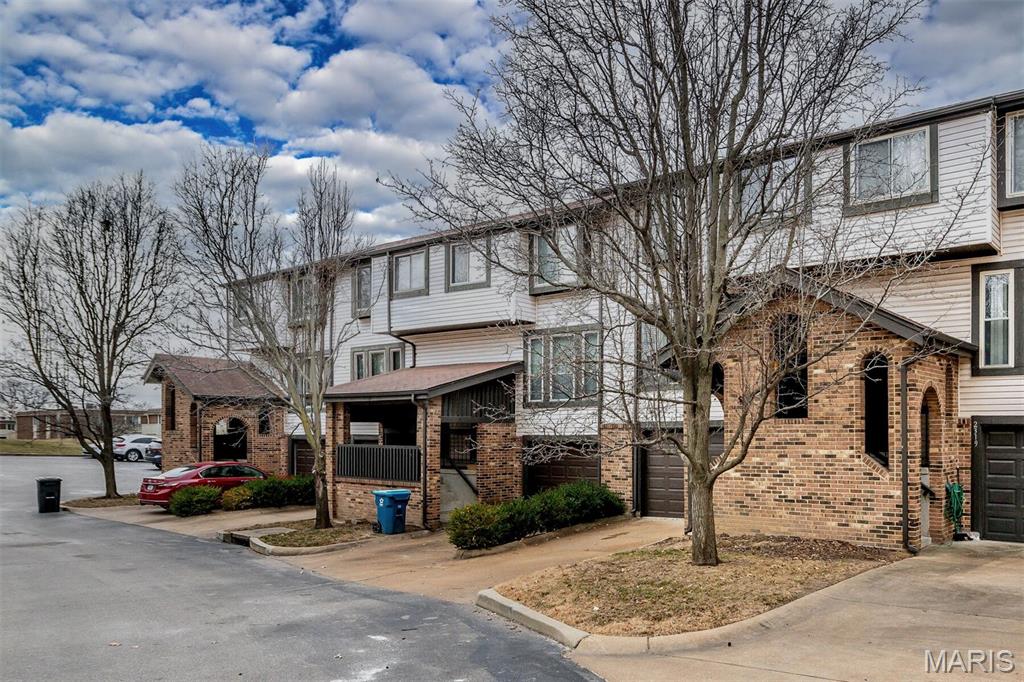 Driftwood Place Condo - Residential