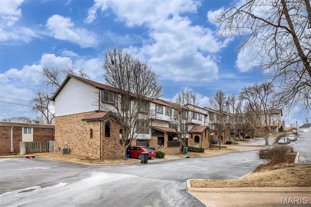 Driftwood Place Condo - Residential