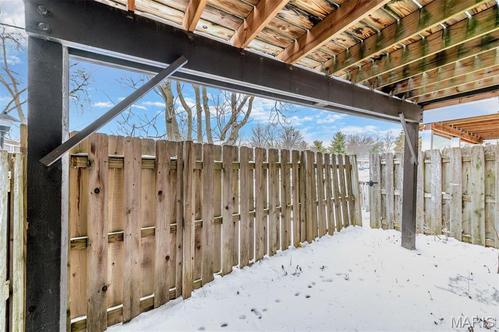 Driftwood Place Condo - Residential