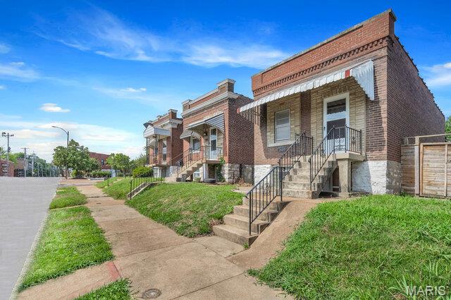 2607 Macklind