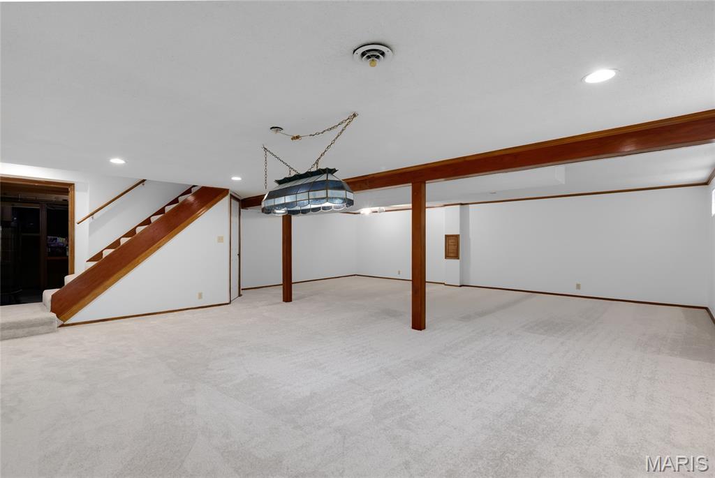 Royal Acres Place - Residential