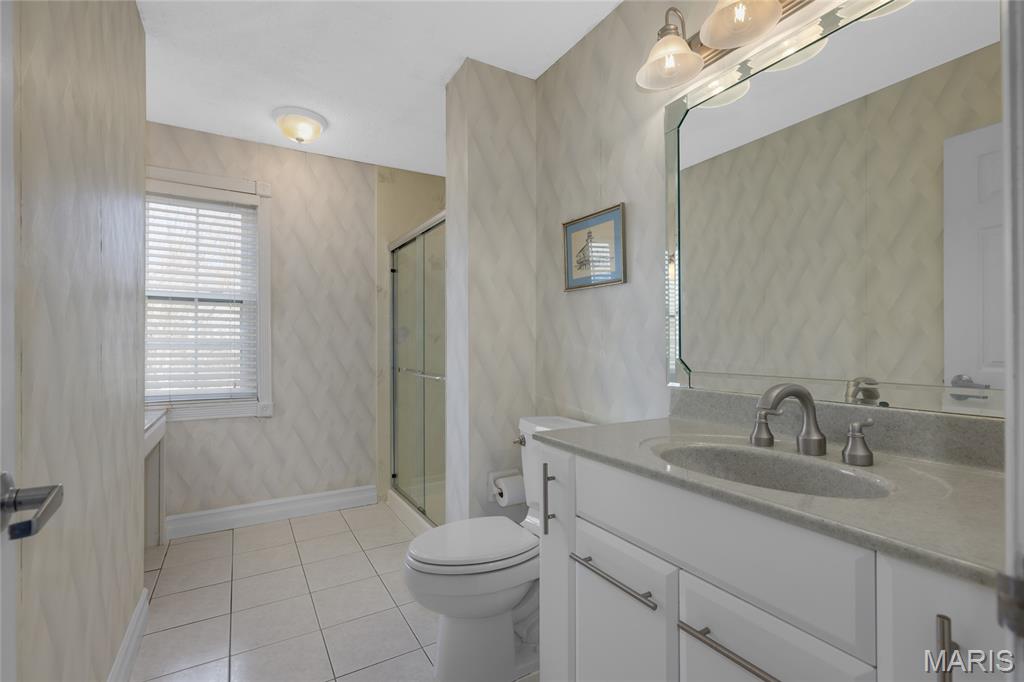 Royal Acres Place - Residential