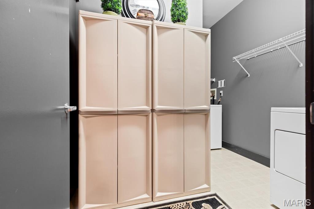 Summit Lofts A Condo The - Residential