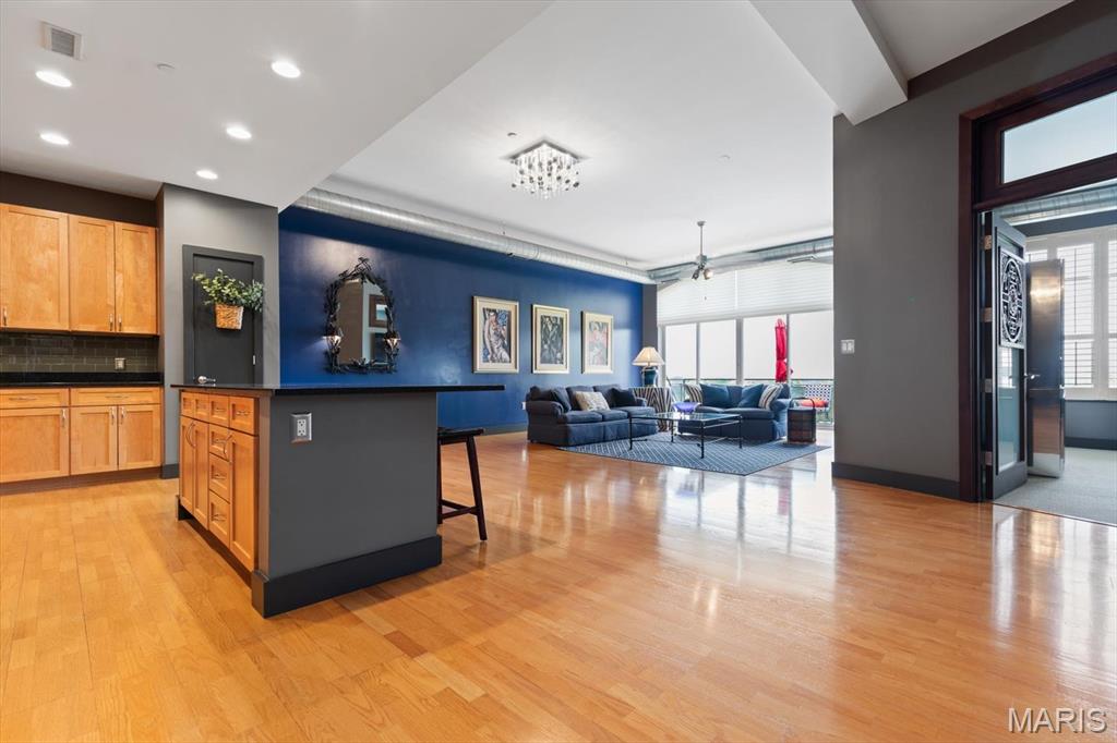 Summit Lofts A Condo The - Residential