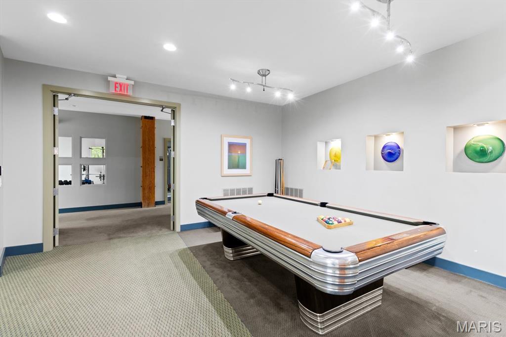 Summit Lofts A Condo The - Residential