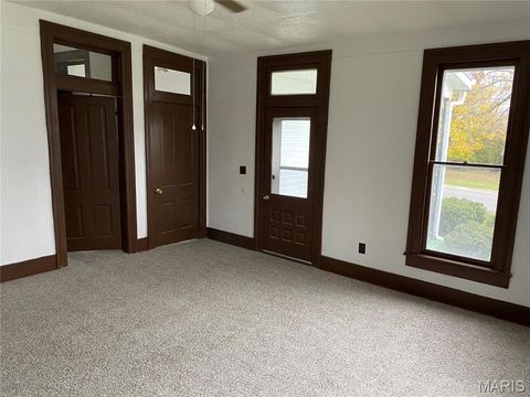 Tiny photo for 210 S Court Street, Bowling Green, MO 63334 (MLS # 25066786)
