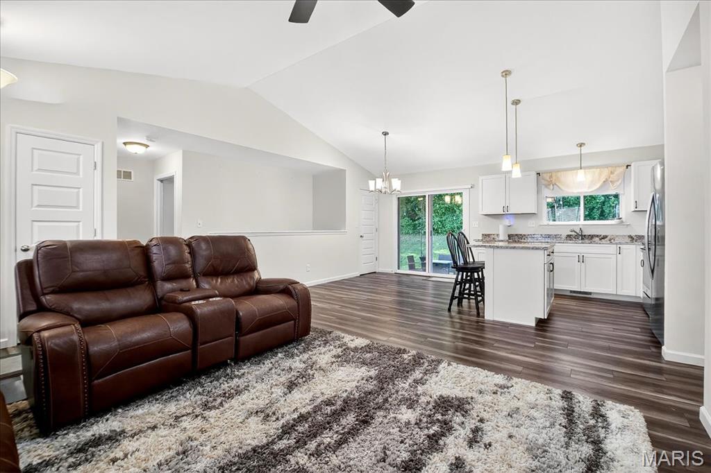 Majestic Lakes - Residential