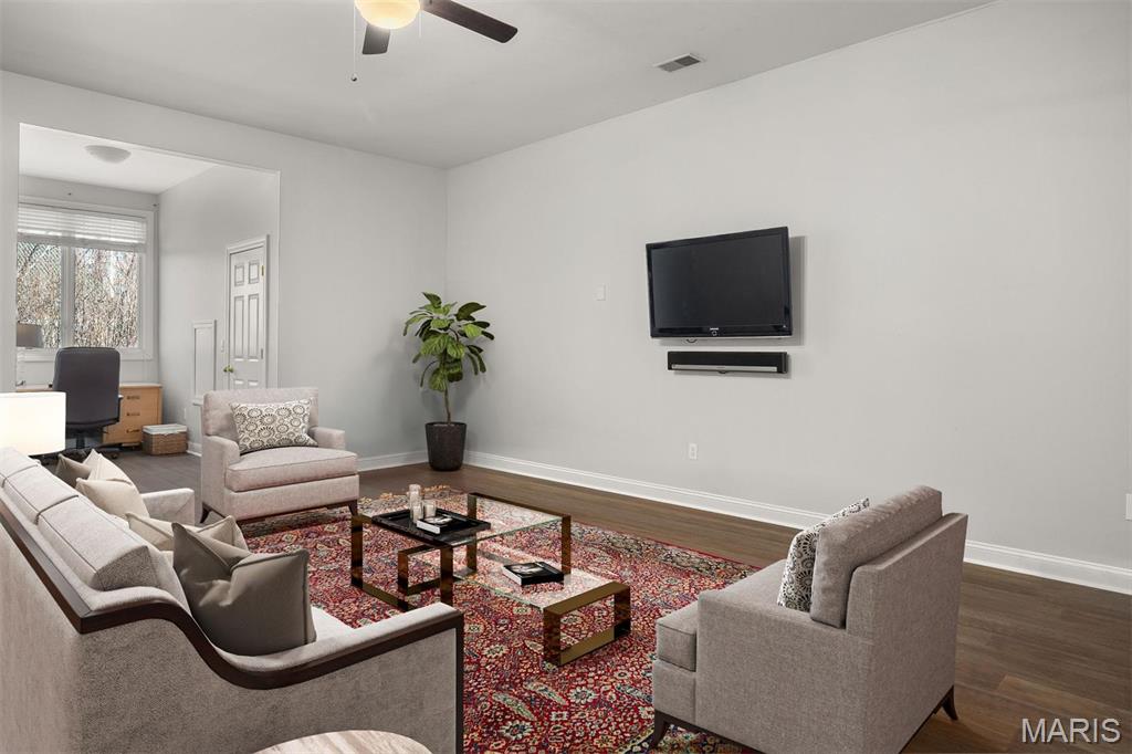 Brighton Way Twnhms A Condo - Residential