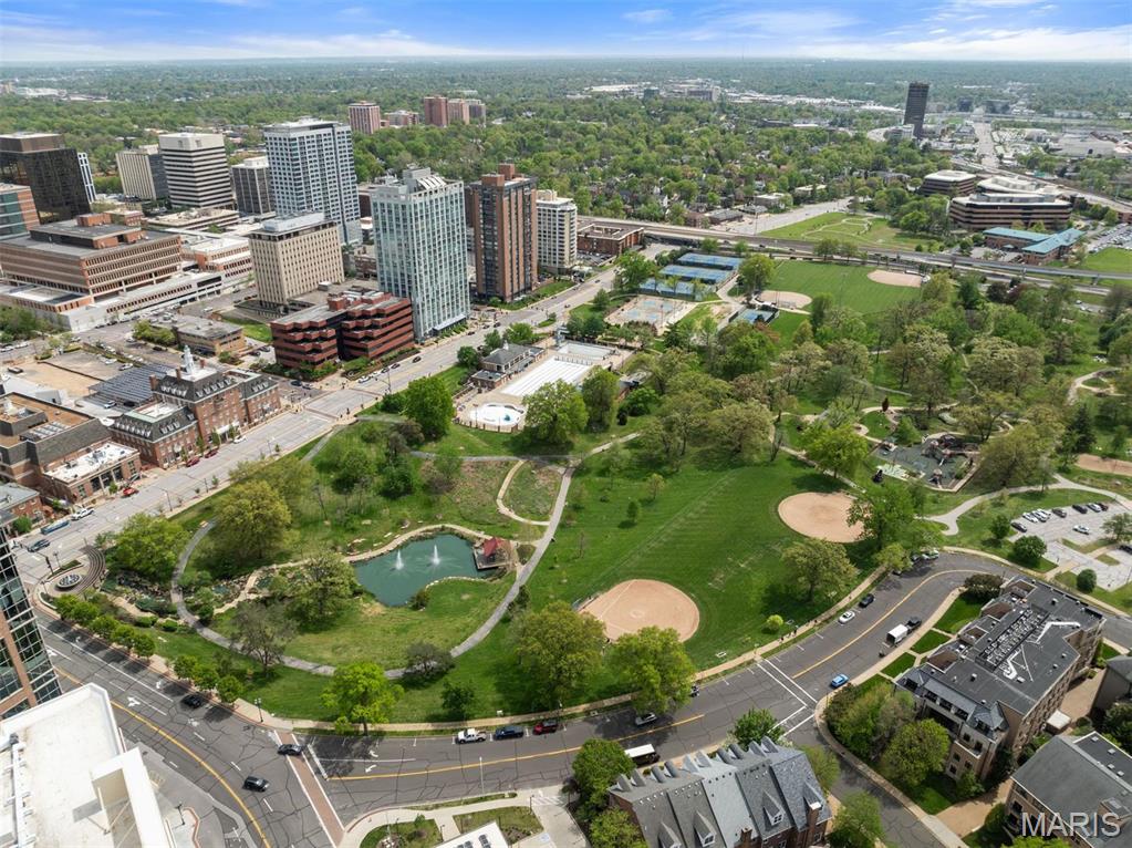 Brighton Way Twnhms A Condo - Residential