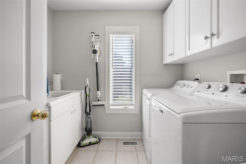 Brighton Way Twnhms A Condo - Residential