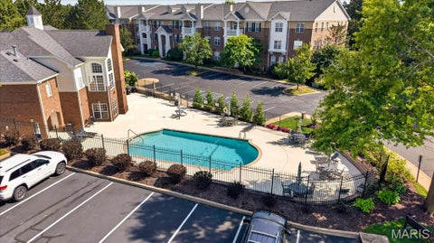 Tiny photo for 13101 Mill Crossing Court #200, Creve Coeur, MO 63141 (MLS # 26057547)