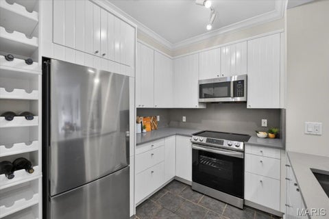 Tiny photo for 13101 Mill Crossing Court #200, Creve Coeur, MO 63141 (MLS # 26057547)