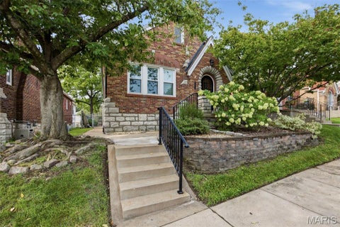 Photo of 6572 Mardel Avenue, St Louis, MO 63109 (MLS # 26052564)