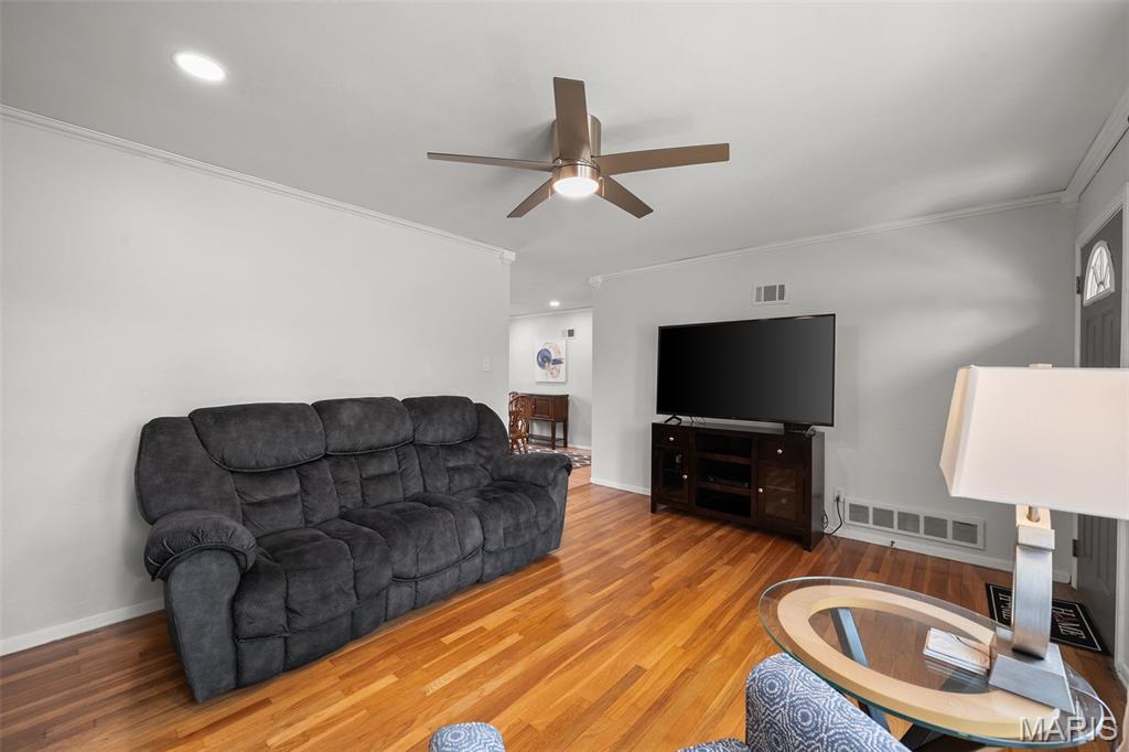 Lin-Tel Manor - Residential