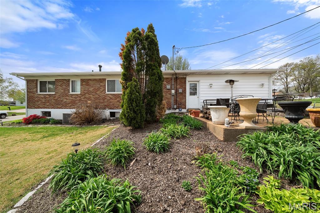 Lin-Tel Manor - Residential