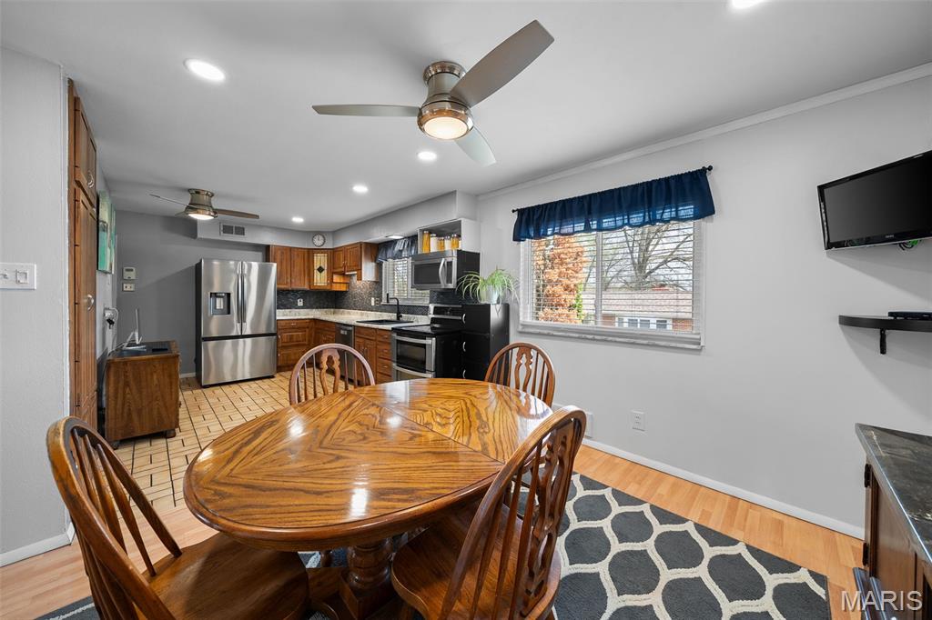 Lin-Tel Manor - Residential