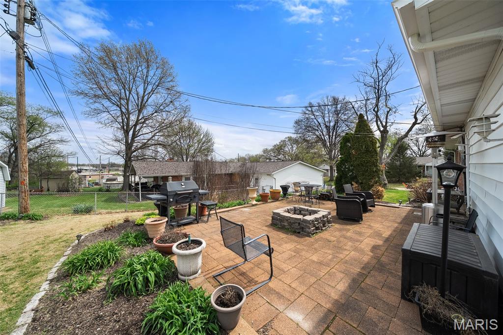 Lin-Tel Manor - Residential