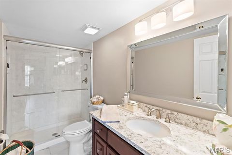 Tiny photo for 522 N Kirkwood Road #2B, Kirkwood, MO 63122 (MLS # 25066393)