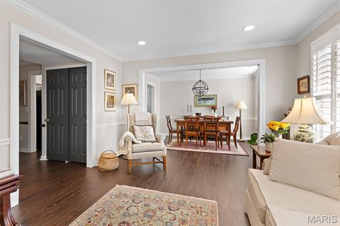 Tiny photo for 522 N Kirkwood Road #2B, Kirkwood, MO 63122 (MLS # 25066393)