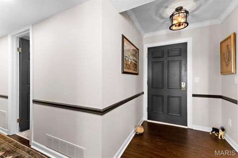 Tiny photo for 522 N Kirkwood Road #2B, Kirkwood, MO 63122 (MLS # 25066393)