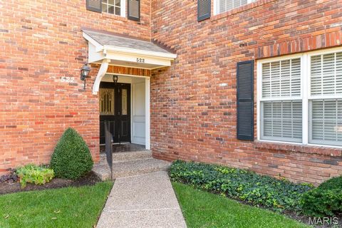 Tiny photo for 522 N Kirkwood Road #2B, Kirkwood, MO 63122 (MLS # 25066393)