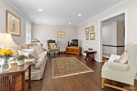 Tiny photo for 522 N Kirkwood Road #2B, Kirkwood, MO 63122 (MLS # 25066393)