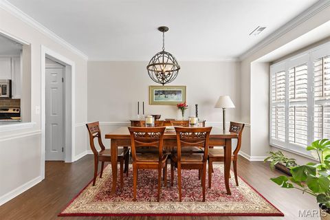 Tiny photo for 522 N Kirkwood Road #2B, Kirkwood, MO 63122 (MLS # 25066393)