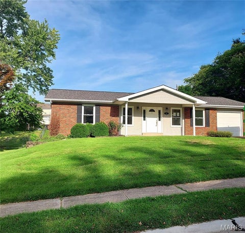 Photo of 3404 Taylor Avenue, Bridgeton, MO 63044 (MLS # 26054010)