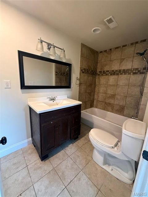 Tiny photo for 103 S 13th Street, Bowling Green, MO 63334 (MLS # 26018755)