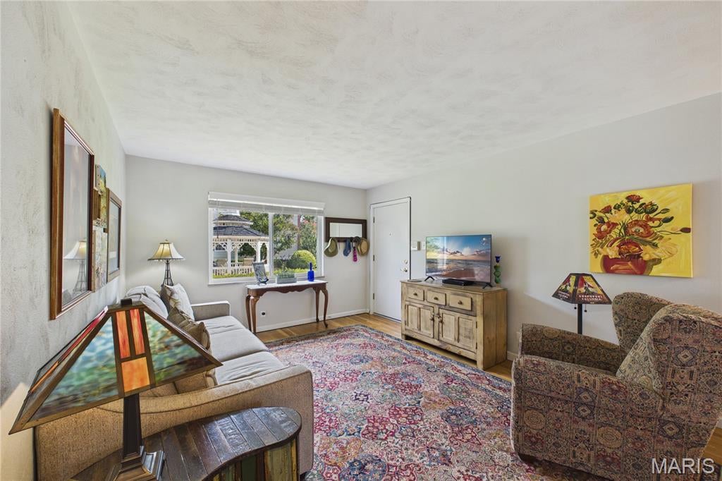 109 E Washington Avenue 1N