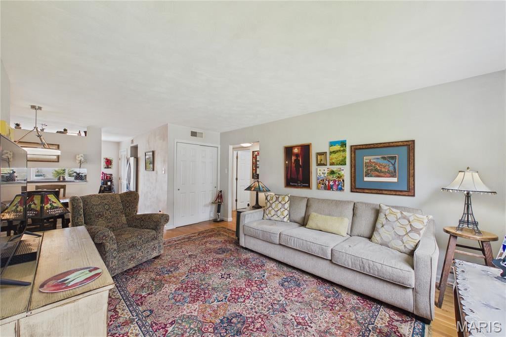 109 E Washington Avenue 1N