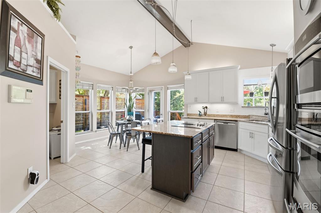 Estates At Arrowhead The - Residential