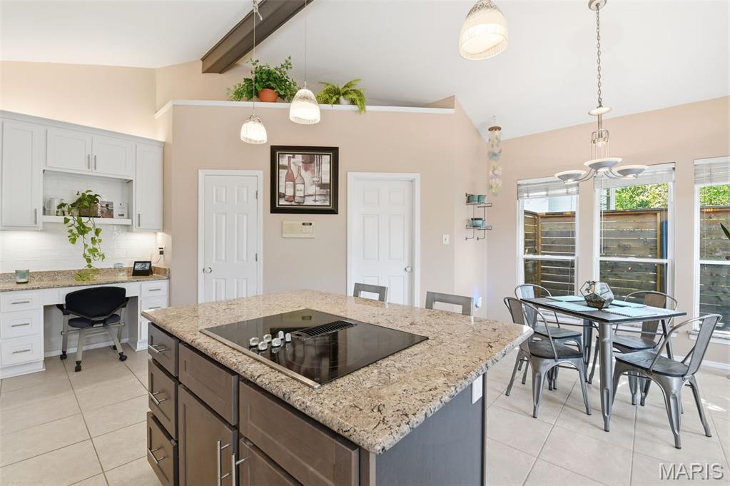 Estates At Arrowhead The - Residential