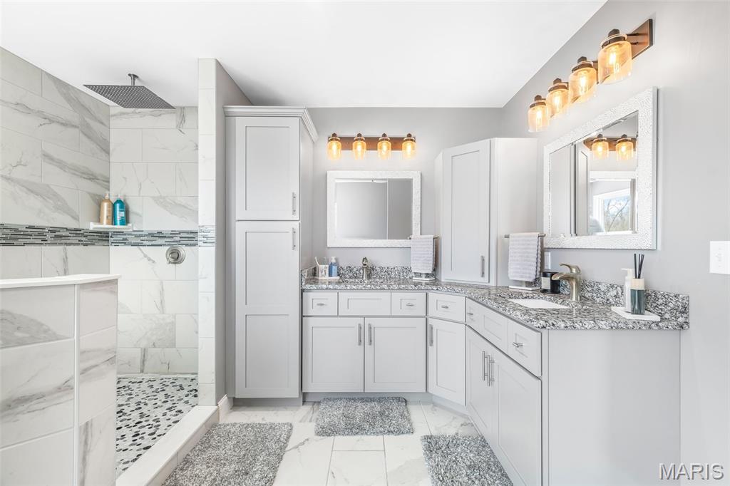 Saddle Crk - Residential