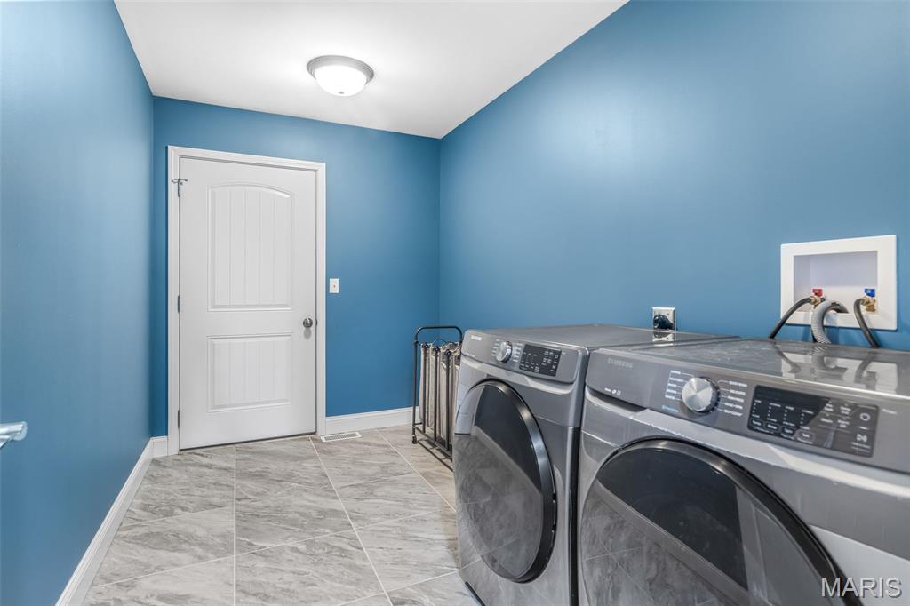 Saddle Crk - Residential