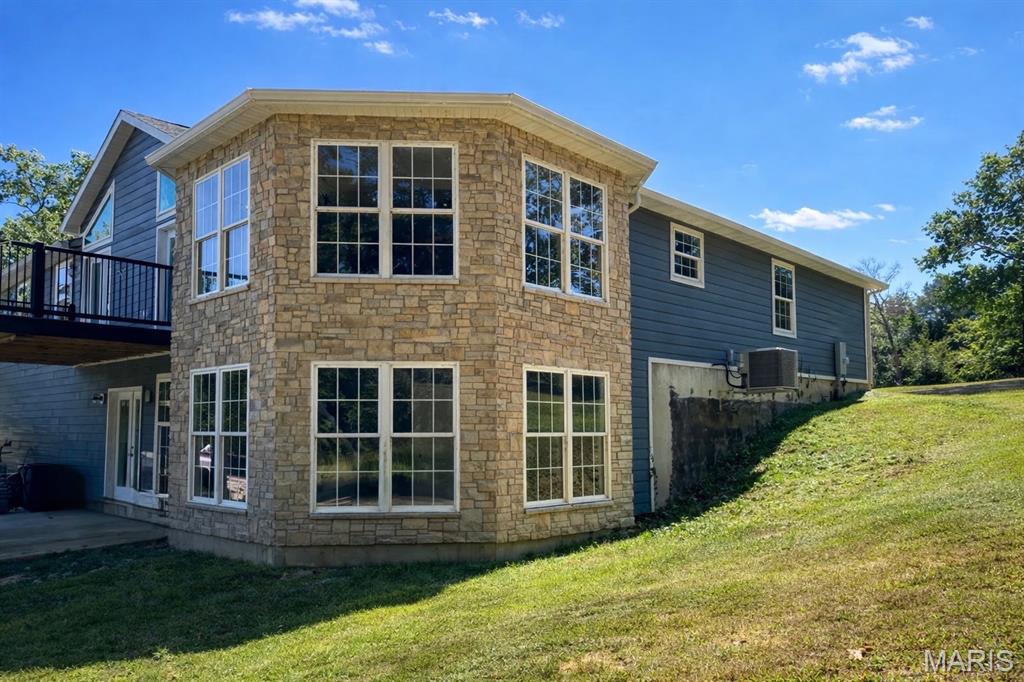 Saddle Crk - Residential