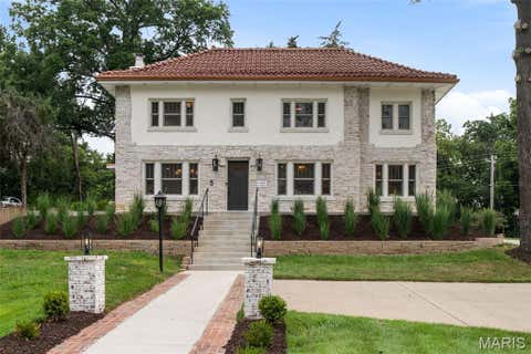 Photo of 5 S Rock Hill Road, Webster Groves, MO 63119 (MLS # 26032914)