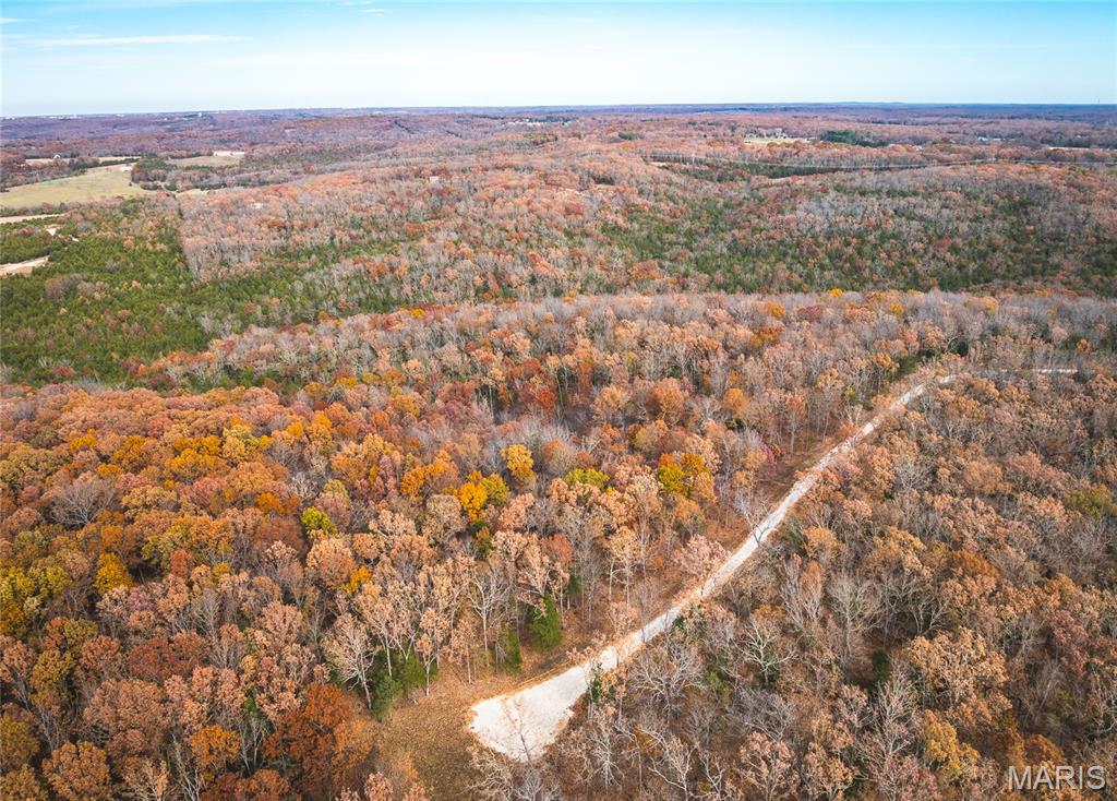 Whispering Oaks - Land