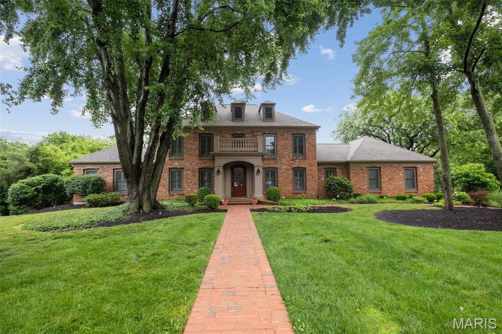 9 Arlington Oaks Court